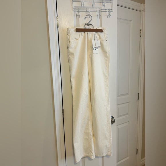 Zara Super High Rise Straight Leg Full length Jeans - Picture 3 of 13